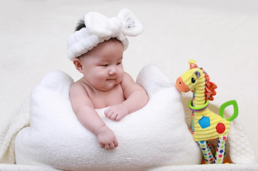 渠县宝宝几个月翻身